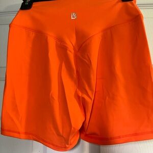 Buffbunny shorts small